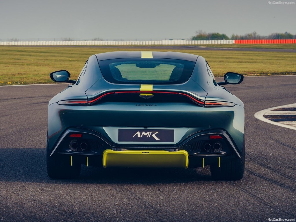 Aston Martin Vantage 4.0 V8 AMR